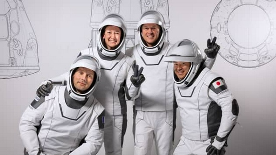 马斯克称SpaceX可以为NASA生产宇航服